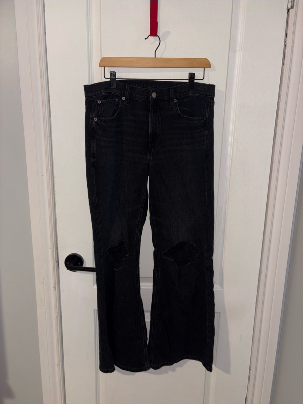 American Eagle | Black Distressed Bootcut Jeans | Size 8